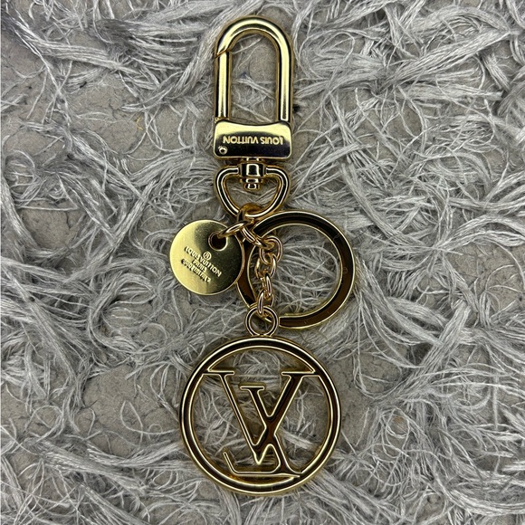 Louis Vuitton LV Circle Key Holder & Bag Charm - Picture 2 of 3
